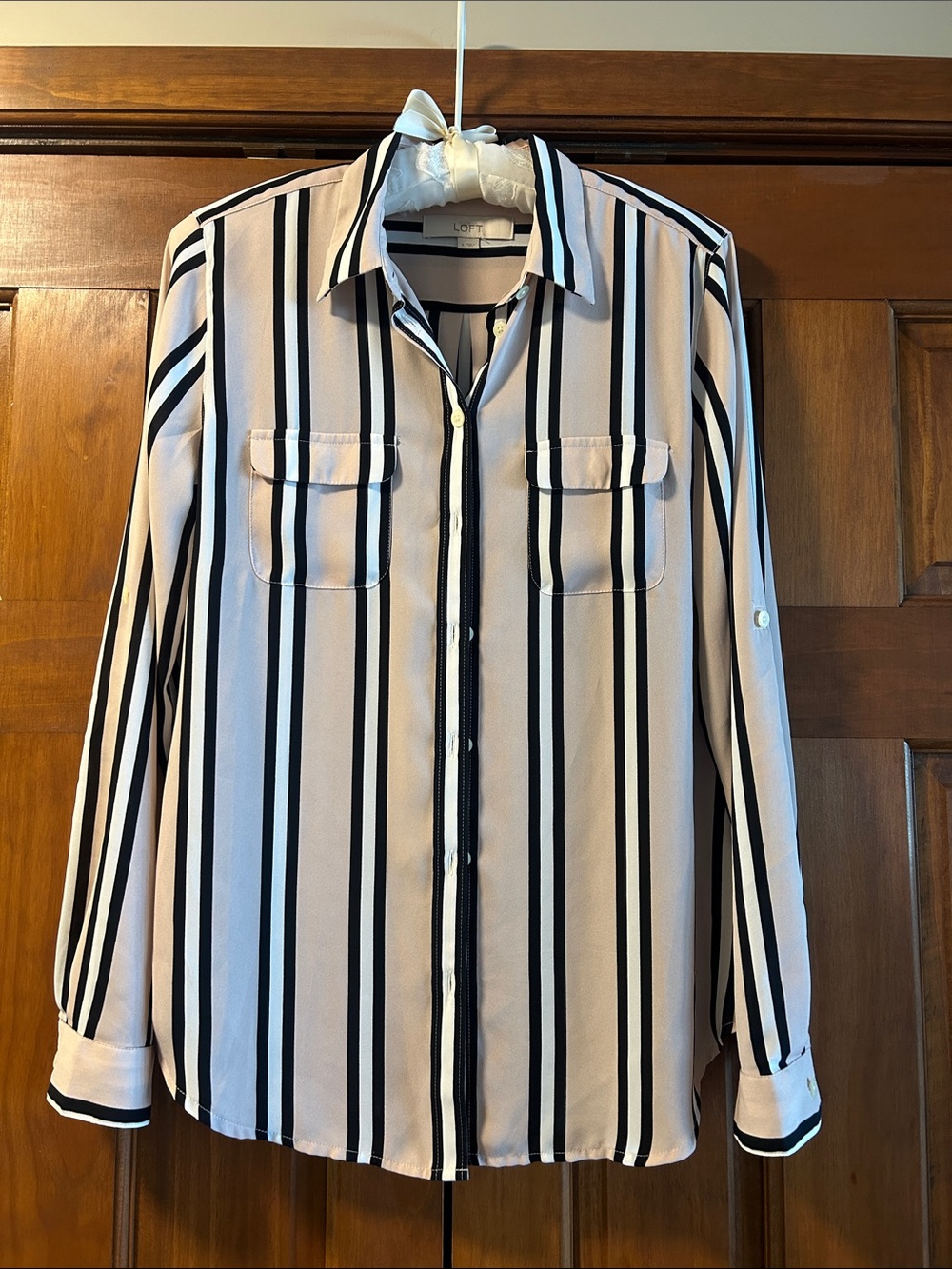 Loft Striped Long-Sleeve Button-Up Shirt in Pink, White and Navy, S